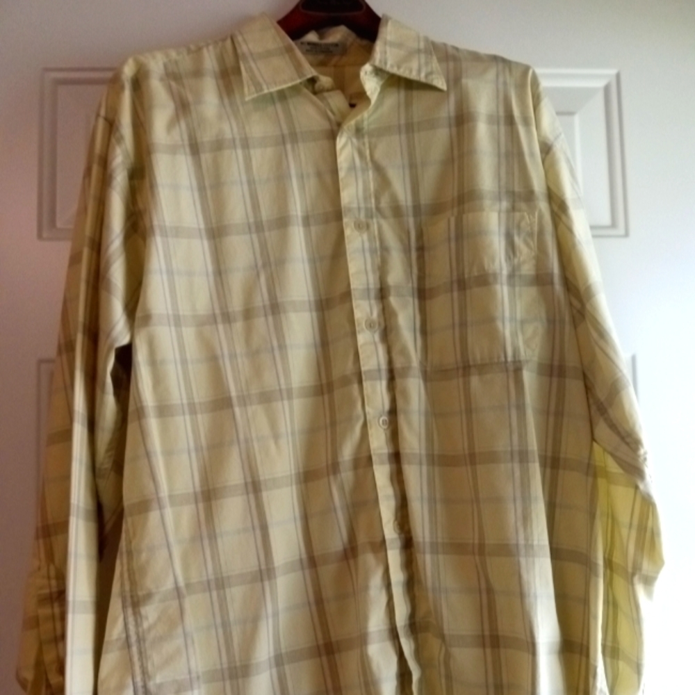 Men's Geoffrey Beene Yellow Plaid shirt Size Medium Chest 42"